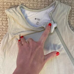 EUC Kyte baby light green sleep sack